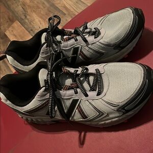 New Balance 410 AT All Terrain Trail Running Shoes MT410CS5 Mens size 14